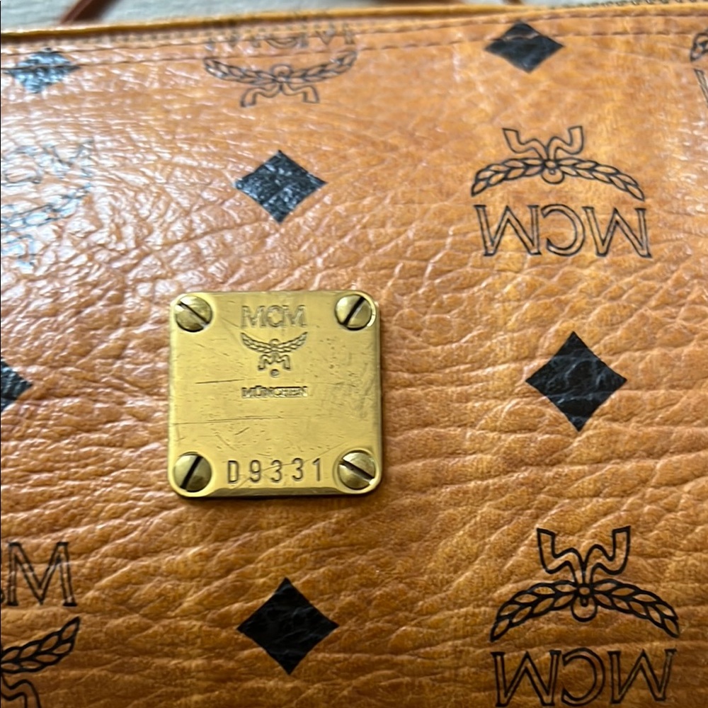 MCM VISETOS BARREL BAG - Picture 2 of 10